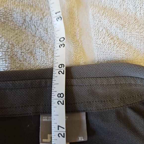 J Lindeberg Golf Polo - Picture 5 of 16